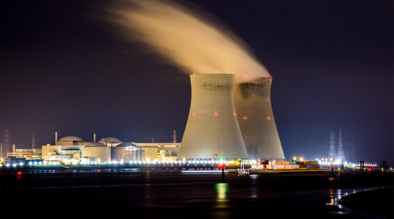 Milowy krok do budowy elektrowni jądrowej w Polsce. PGE i ZE PAK powołają do tego celu wspólną spółkę